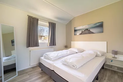Lakeside Woodland Chalet für 4 Personen