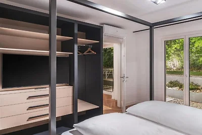 Moderno appartamento a Merano con doccia...