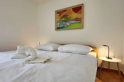 Peaceful Countryside Holiday Home with Terrac...