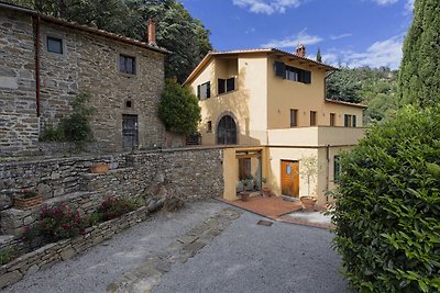 Geräumiges Ferienhaus in Cortona mit Jacuzzi