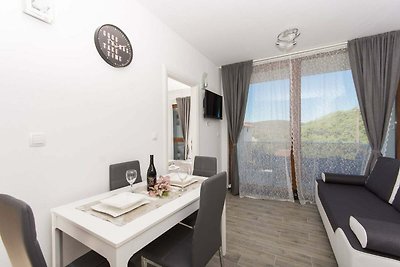 Villa LA - Comfort One-Bedroom Apartment with...