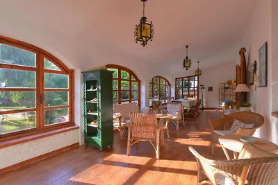 Ferienhaus mit privatem Pool in Fanusa