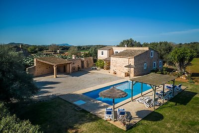 Ländliches Landhaus auf Mallorca mit Pool