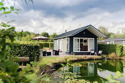 Schönes Chalet in einem Ferienpark an einem...