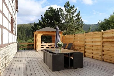 Appartamento a Coo con vista lago