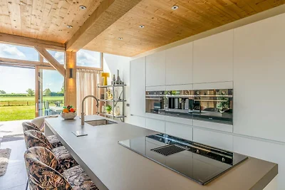 Attraktive und moderne Ferienvilla für 6...