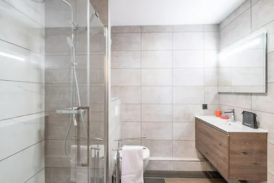 2-Zimmer-Wohnung - 2A+2E