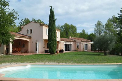 Huis in Montfort-sur-Argens met tuin