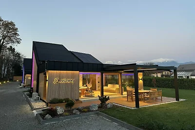 Elegant Warm Bliss Hideaway Escape Lodge - Ho...
