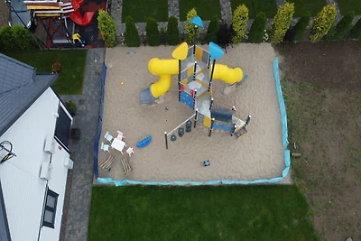 Vakantiehuis in Sianożęty bij het Strand