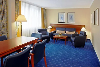 H4 Hotel Kassel by Sunday Suites