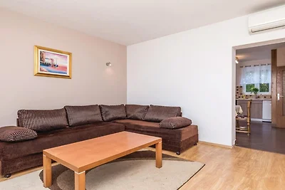 Elegant Brsec Apartments with Sea View - Thre...