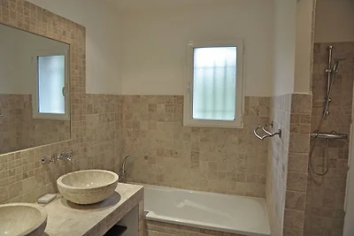 Ferienhaus mit Aussicht und privatem Pool