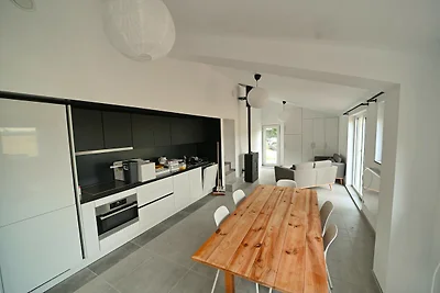 Comfortabele bungalow bij het Rabaismeer