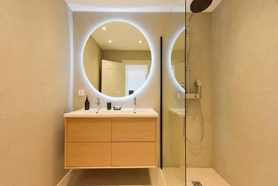 Apartment in Golfe-Juan mit Meerblick