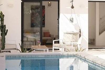 Casa a Muro con piscina e solarium