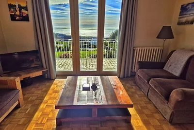 Ferienhaus in Plouhinec mit Terrasse
