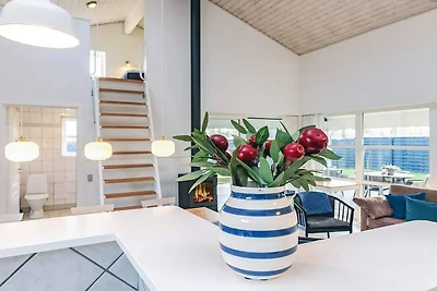 12 persone case ad Væggerløse-By Traum