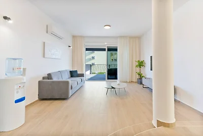 Luxury Living at Horizon Retreat - Three Bedr...