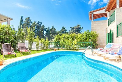 Belle villa avec piscine privée à Hvar