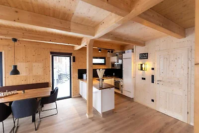 Luxuriöses Chalet mit Außen-Whirlpool