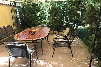 Ferienhaus in Serignan mit Schwimmbecken