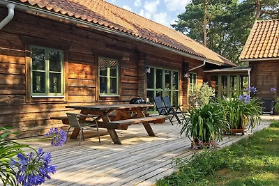 4 Sterne Ferienhaus in YNGSJÖ-By Traum