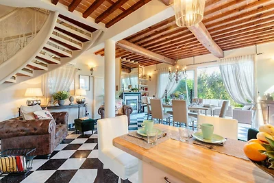 Bauernhaus in Lucca mit Pool und Jacuzzi