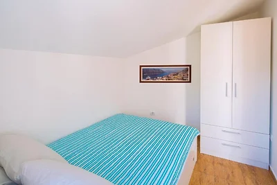 One Bedroom Apartment 1