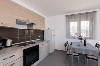 Peaceful Apartments Harfa- One Bedroom Apartm...