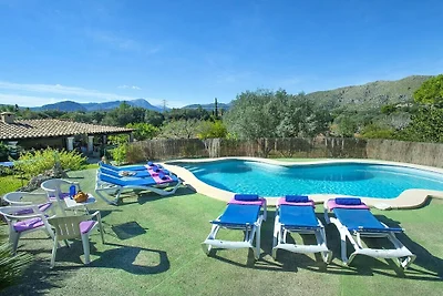 Villa in Pollensa mit Schwimmbecken