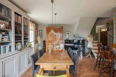 Ruim Provençaals huis met zwembad en tuin