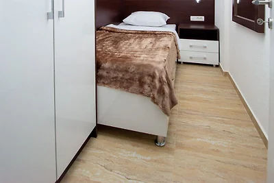 Guest House 4M Gregović - Three bedroom...