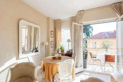 Schöne Wohnung in Menton mit Balkon/Terrasse