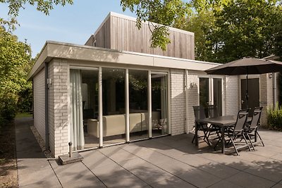 Vriendelijk huis met sauna en sunshower