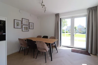 Privater Bungalow mit Steg für 6 Personen