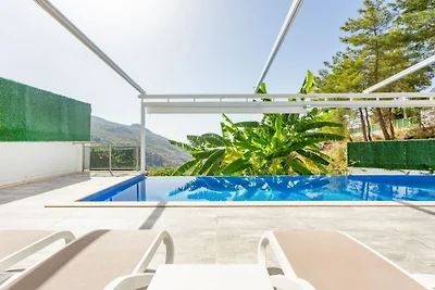 Villa in Kalkan mit Schwimmbecken