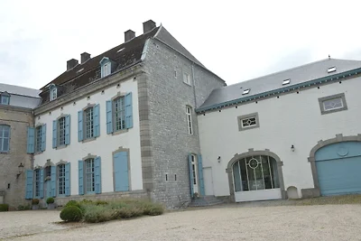 Castello a Vyle Et Tharoul con giardino