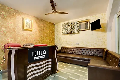 Super Hotel O Uttam Nagar