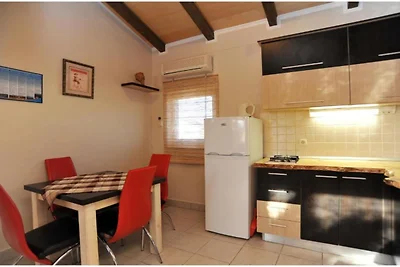 Bračić Premium Apartments with Outdoor Pool a...