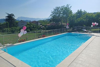 Mooi vakantiehuis in Montefalcone Appennino m...