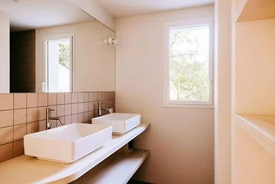 Villa nahe Bourdaines Strand mit Pool