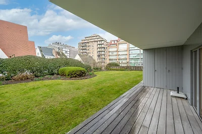 Wohnung in einer Villa mit Terrasse