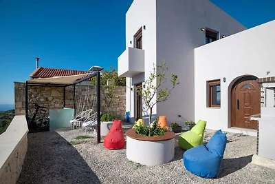 Stylish Villa with Heated Pool, Jacuzzi, Gym ...