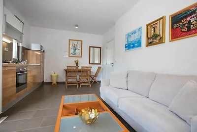 City Holiday Apartment - One Bedroom Apartmen...