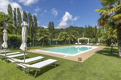 Luxuriöses Ferienhaus mit Pool