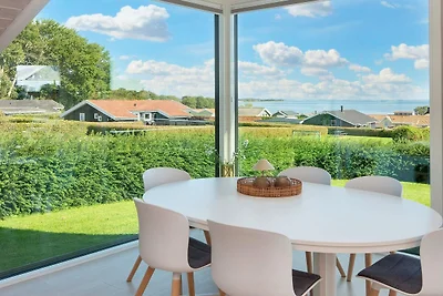 6 Personen Ferienhaus in Sjølund-By Traum