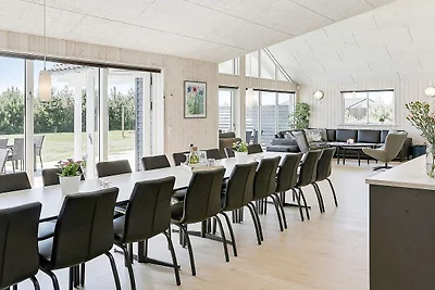 20 Personen Ferienhaus in Væggerløse