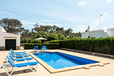Villa in Cala Blanca mit privatem Pool