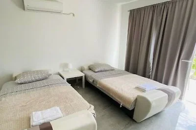 Villa Brazza - Two Bedroom Apartment 1